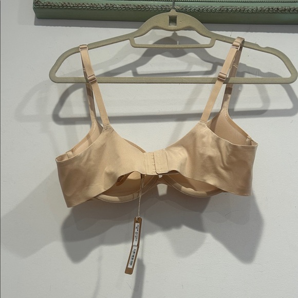 SKIMS Ultimate Push Up Plunge Bra Nude sand 38b new w tags - Picture 4 of 7